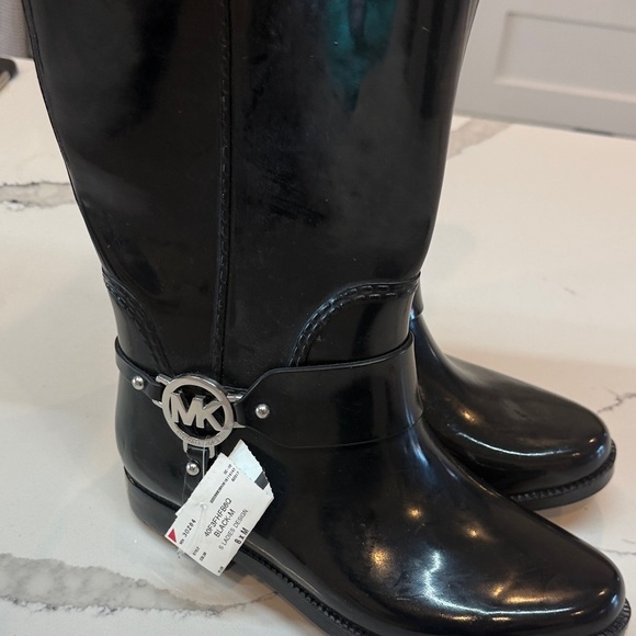 Michael Kors Shiny Black Riding Boots - Picture 6 of 6